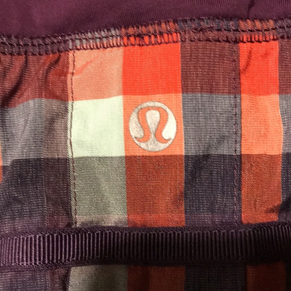 Lululemon - Picture 4 of 8